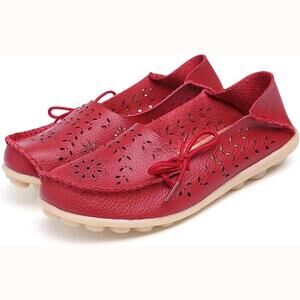 100% Genuine Leather Driving Moccasin Loafer Flats - Cherry Red - Size 10 NWOT